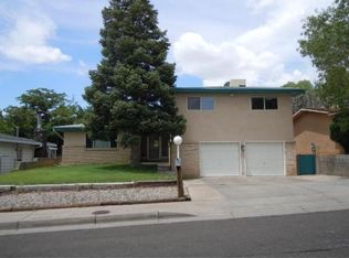 12917 Skyview Ave NE, Albuquerque, NM 87123