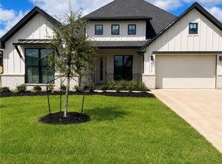 5012 Royal Arch Dr, Bryan, TX 77802