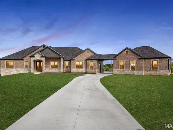 410 Redeemer Ct, Defiance, MO 63341