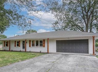 16811 Sunset Dr, Independence, MO 64057