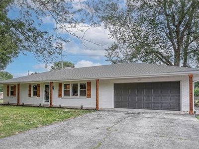 16811 E Sunset Dr, Independence, MO, 64057