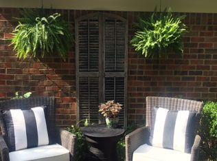 6902 Amberly Rd, Memphis, TN 38119