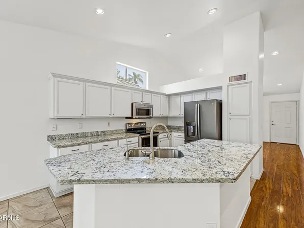 742 N HARMONY Avenue, Gilbert, AZ 85234