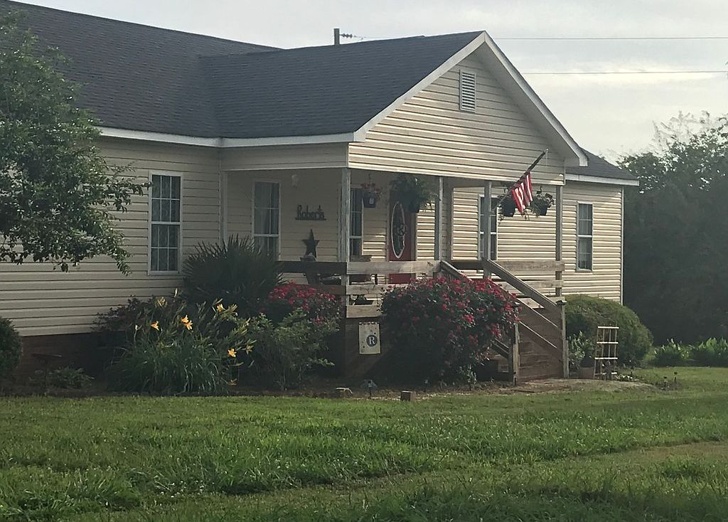 1715 Wade Funderburk Rd - Property Image