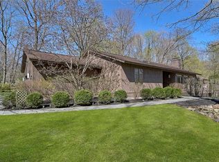 3 Banks Hill Rd, Pleasantville, NY 10570