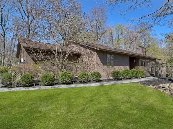 3 Banks Hill Road, Pleasantville, NY 10570