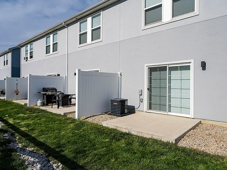 Demorest Townhomes — Photo 37