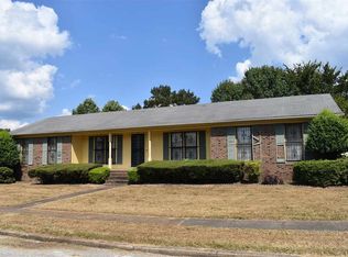 10 Bayberry Dr, Jackson, TN 38305