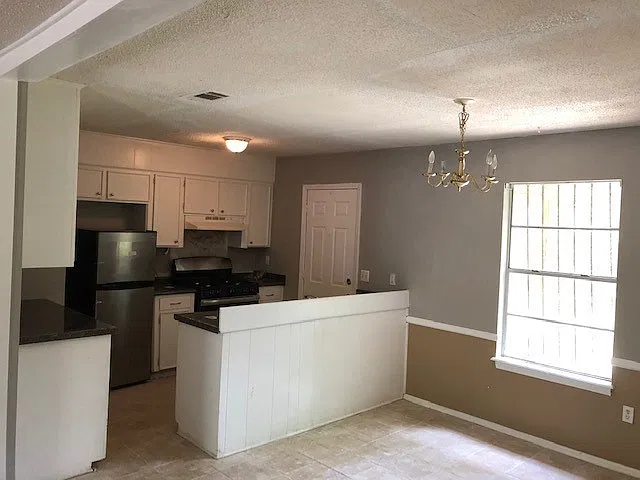 3 bed, 1134 sqft, $950 — Photo 2
