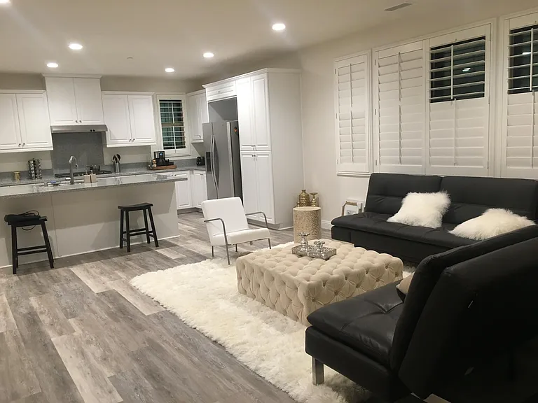 672 Merit Dr — Photo 3