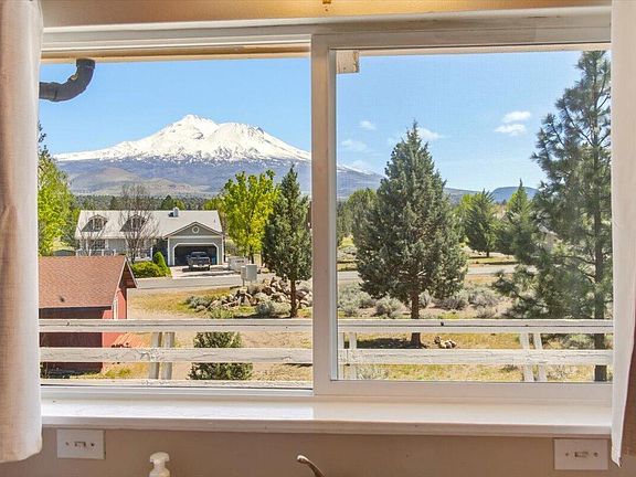 2nd image of 5437 Stag Mountain Rd