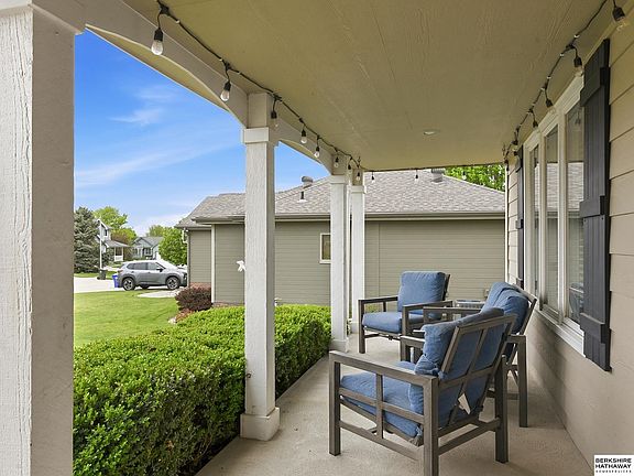 5th image of 21750 Erin Cir