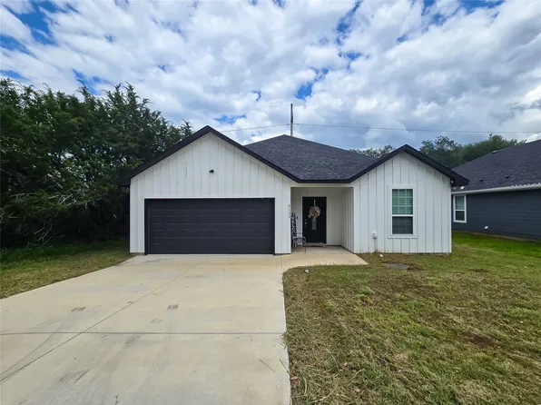 5111 San Marcos Ct, Granbury, TX 76048