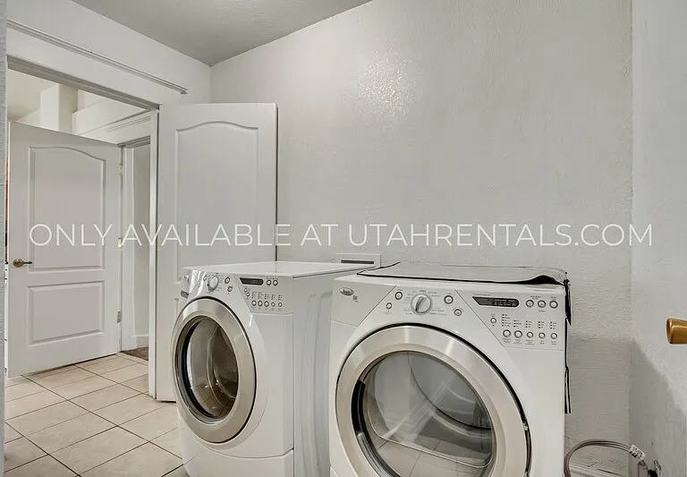 1032 S Jeremy St — Photo 14