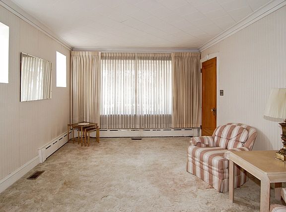 2nd image of 4241 Prescott Ave