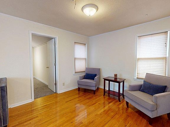 5th image of 1806 E Broadway Blvd