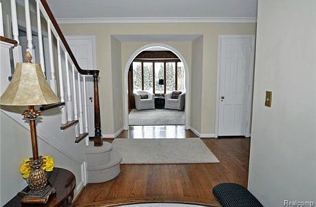 1st image of 60 Lochmoor Blvd