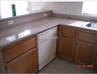 3rd image of 9571 Villa Adastra Ave