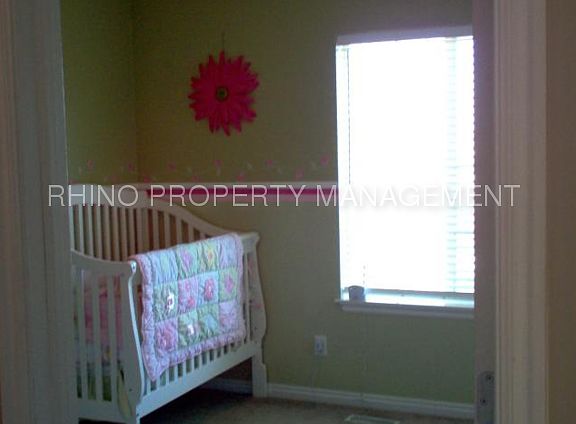 3rd image of 8802 S Ivy Leaf Pl