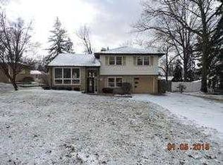 8504 Squires Ln NE, Warren, OH