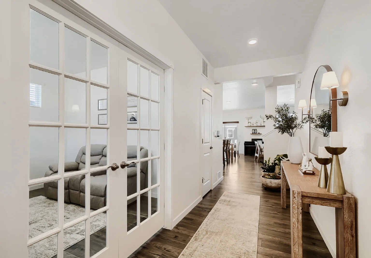 5 bed, 3.0 bath, 2652 sqft, $4,395 — Photo 4