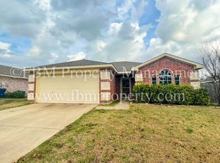 125 Logan Ln, Waxahachie, TX 75165