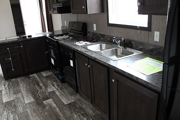 2nd image of 825 E 88th St #21