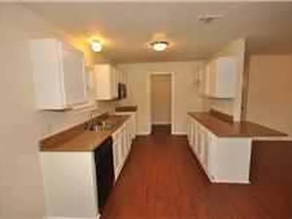 910 Mainer Ln, Tomball, TX 77375