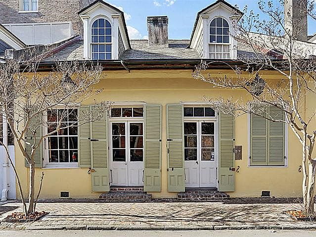 1st image of 625 Burgundy St