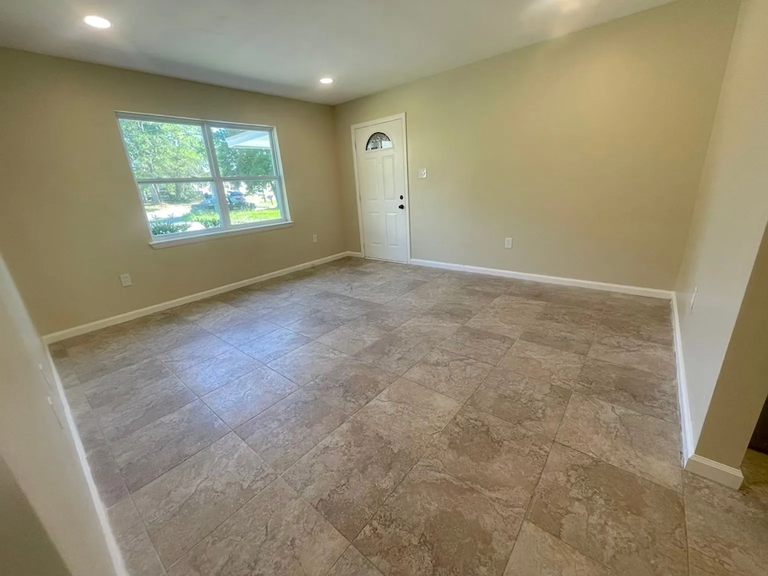 108 Woodhouse Ln, Savannah, GA 31406 — Photo 4