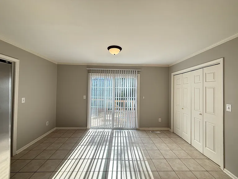 185 Heatherton Way — Photo 5