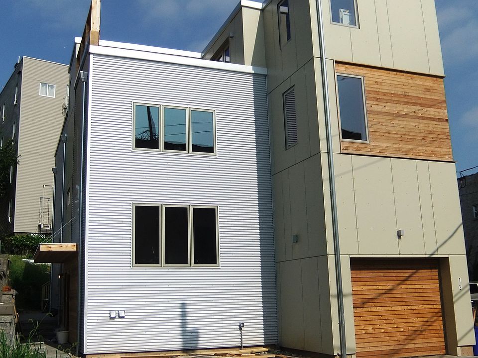 Brand New! Incl 1 Driveway Space