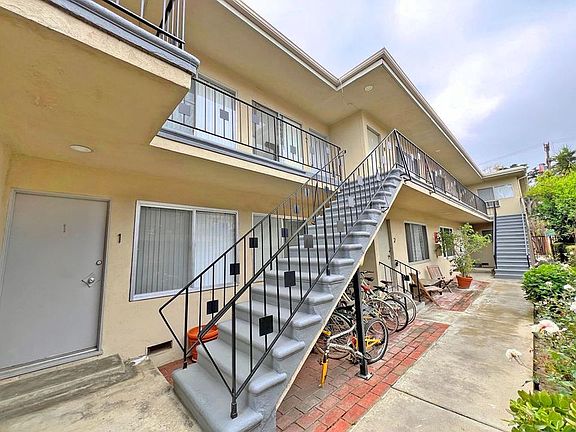 2nd image of 4215 McLaughlin Ave APT 9