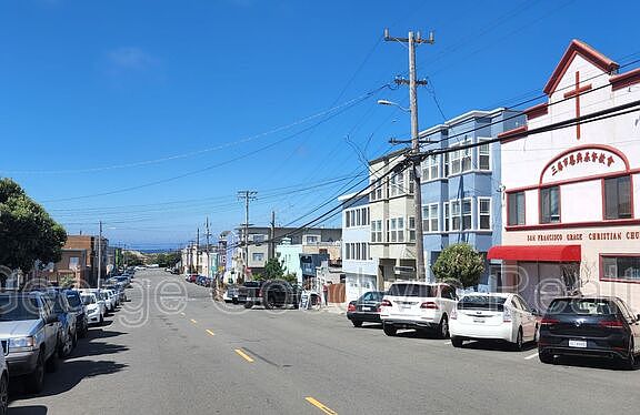 2nd image of 4526 Irving St #1