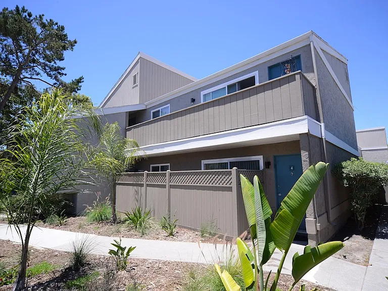 Terra Oceanside — Photo 11