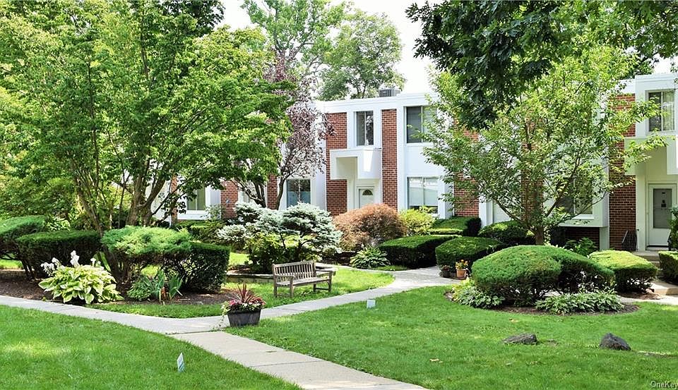1st image of 1115 Colony Dr #1115