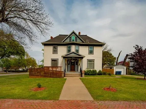601 S Willow St, Coffeyville, KS 67337