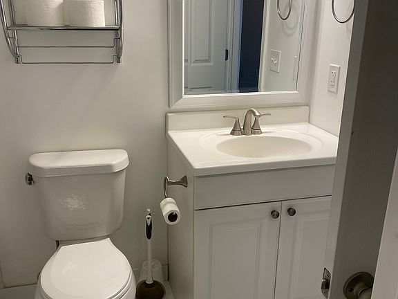 4th image of 23523 Stonehenge Blvd #1