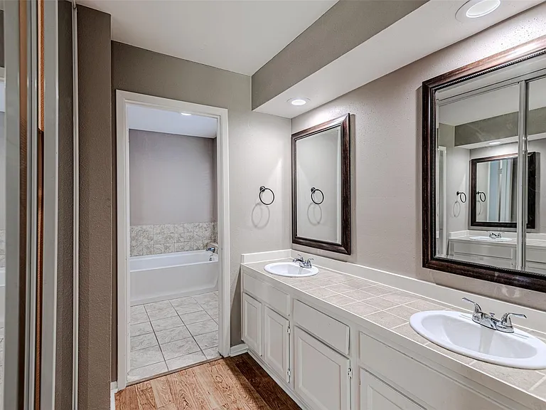 18506 Creekfield Ct — Photo 30