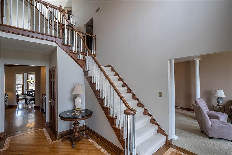 254 Hickory Heights Dr, Bridgeville, PA 15017 Zillow