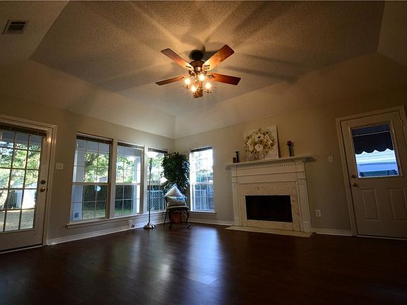 Large Living Room for Entertaining the Whole Family....High Vaulted Ceilings and New Vinyl Plank Flooring...