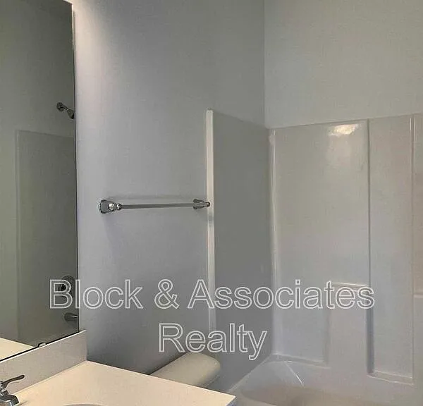 3303 Oak Pass Dr — Photo 7