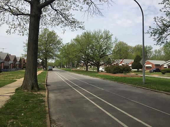 4th image of 1108 Riverview Blvd