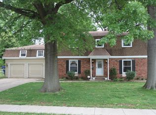 647 W Katella St, Springfield, MO 65807