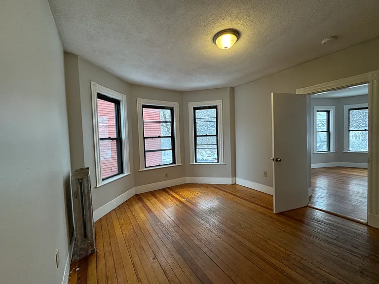 655 Western Ave #8 — Photo 7