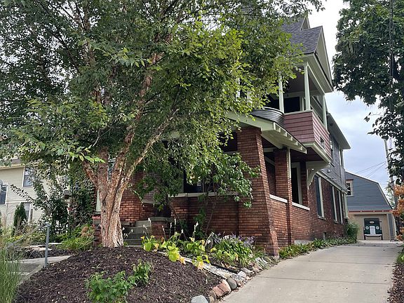 Driveway with off-street parking