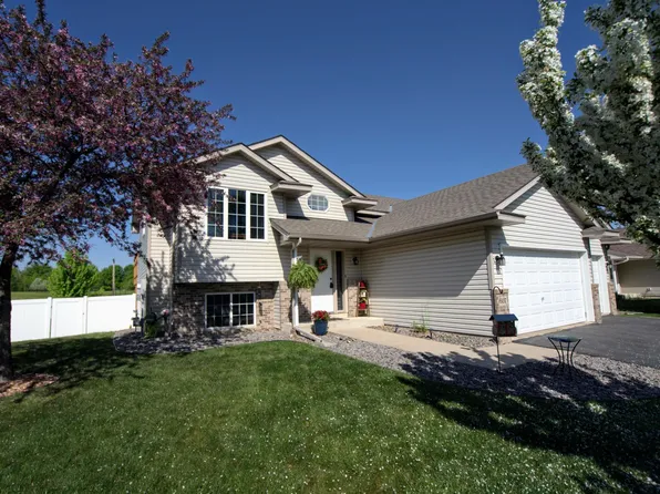 607 Fairmont Ave N, Montrose, MN 55363