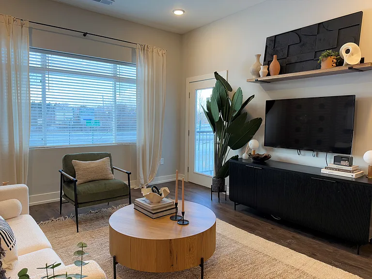 Newton Place Apartments — Photo 4