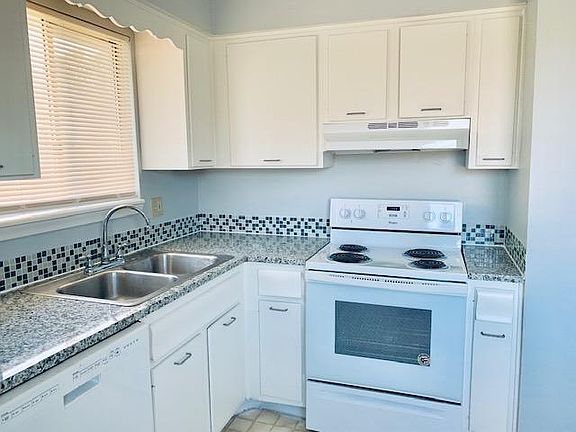 2nd image of 9327 Ballentine St