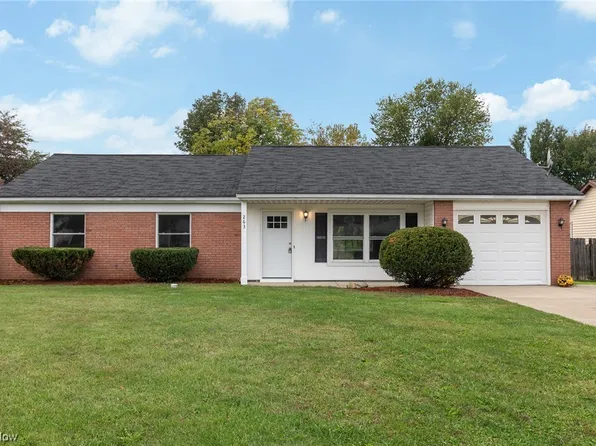 263 W Parkway Dr, Madison, OH 44057